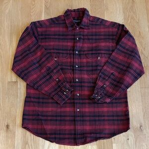 Lands End Men’s 100% Cotton Size Medium/15-15.5 Red/Black Plaid Heavy Weight